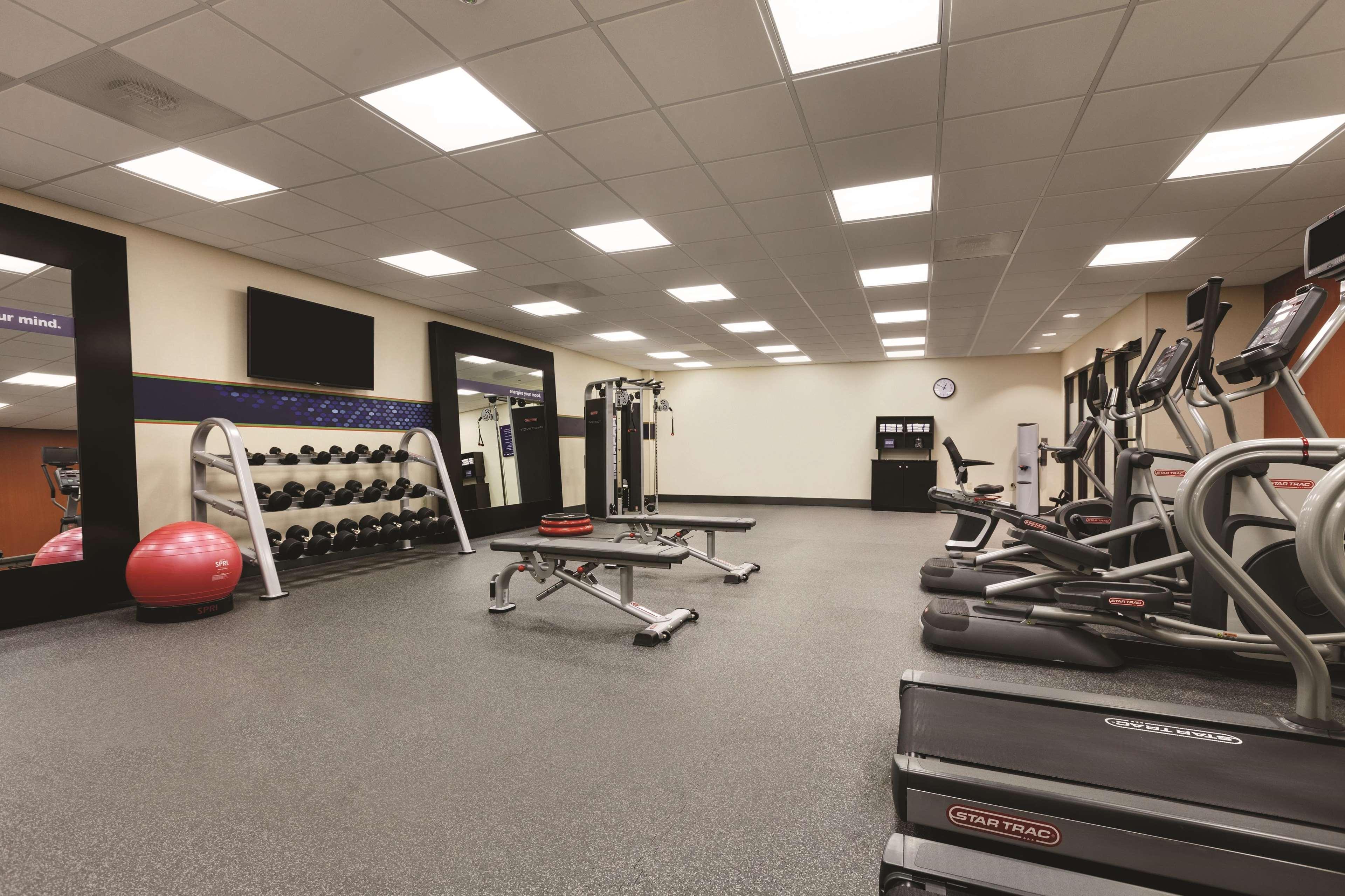 Hampton Inn Frederick Dış mekan fotoğraf