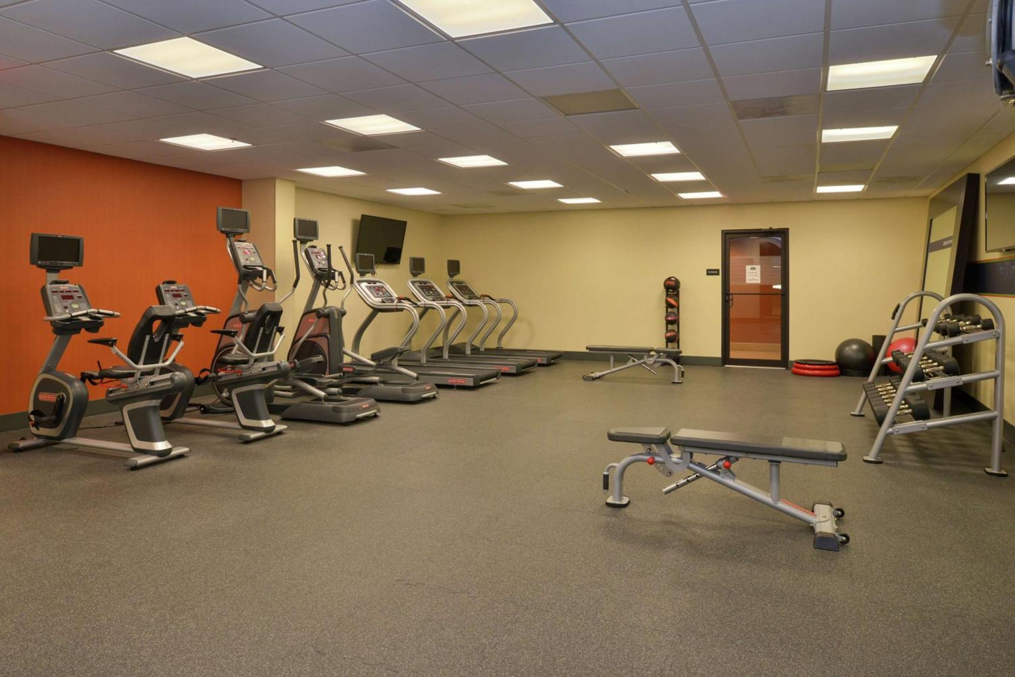 Hampton Inn Frederick Dış mekan fotoğraf