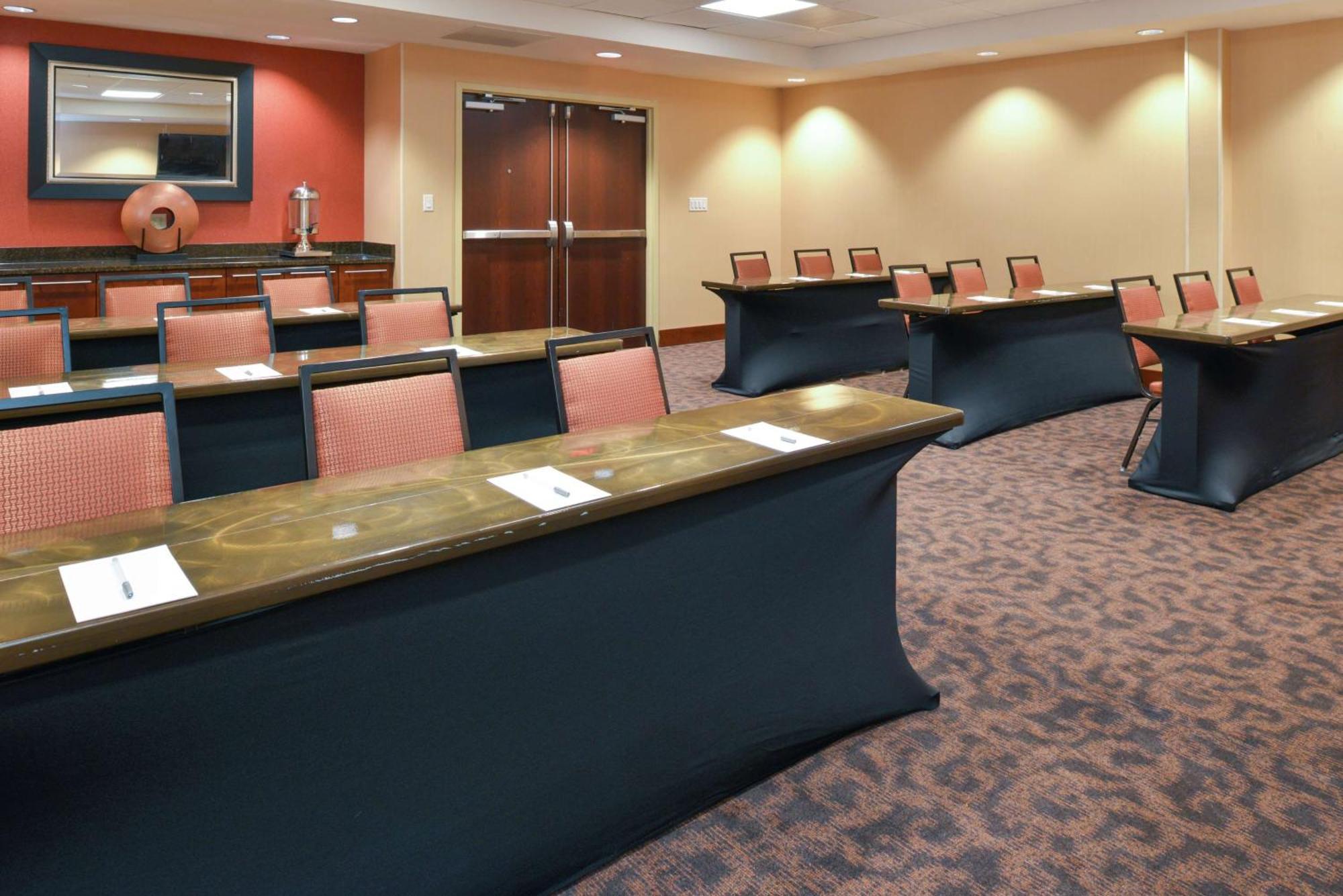 Hampton Inn Frederick Dış mekan fotoğraf