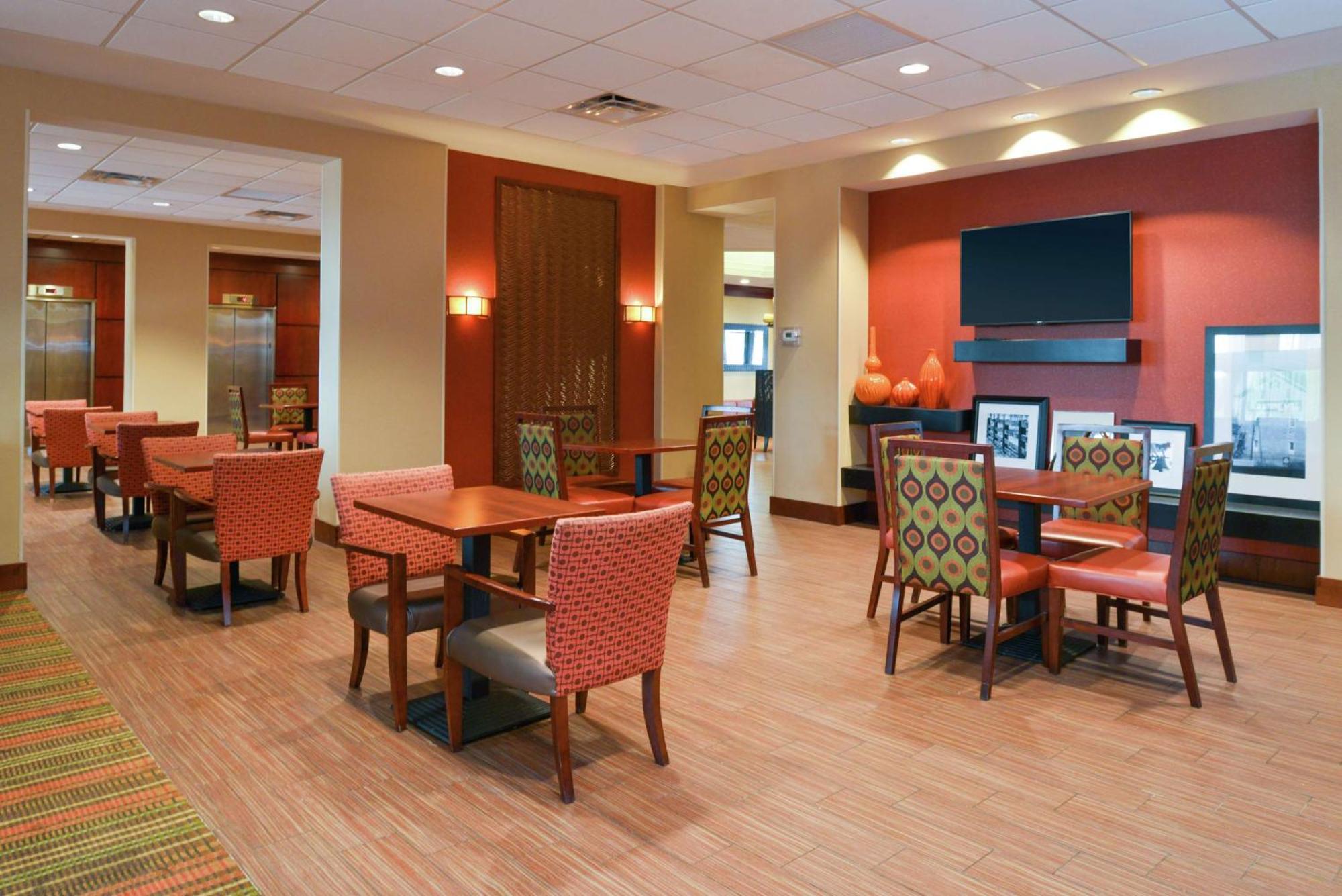Hampton Inn Frederick Dış mekan fotoğraf