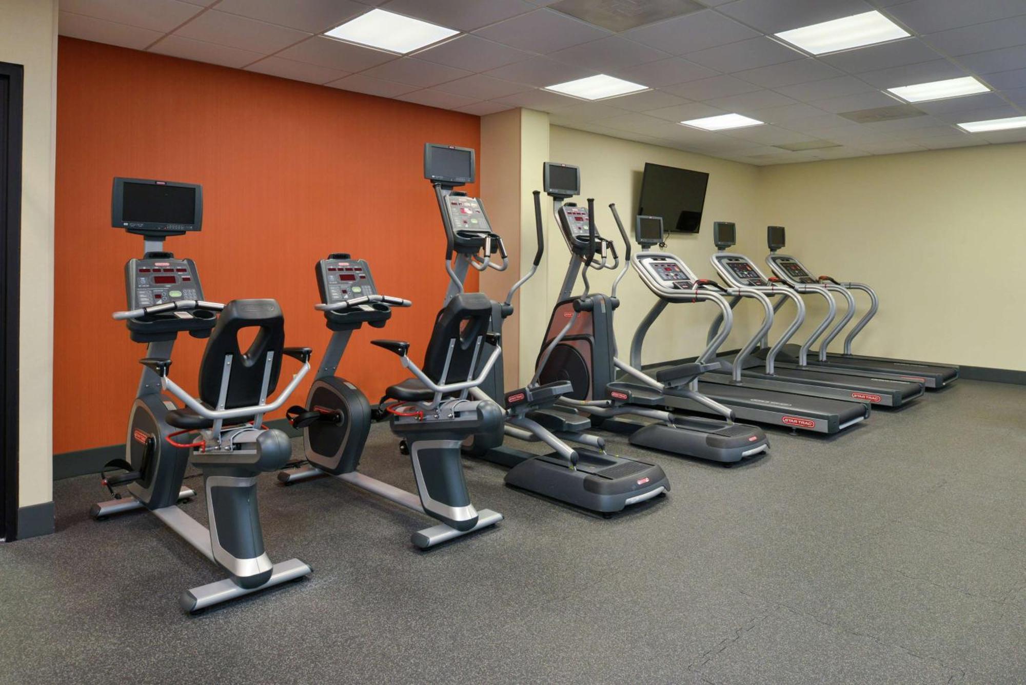 Hampton Inn Frederick Dış mekan fotoğraf