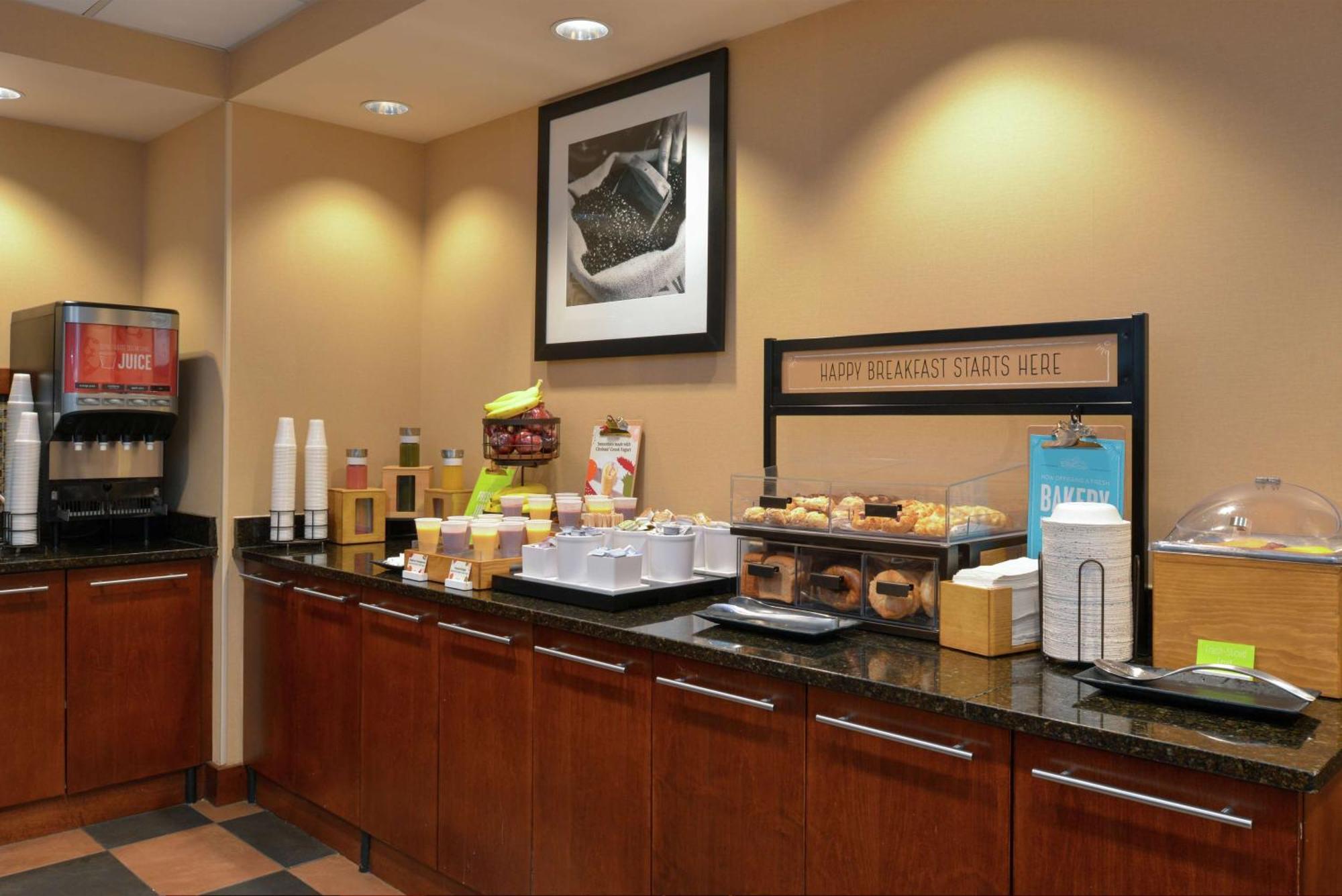 Hampton Inn Frederick Dış mekan fotoğraf