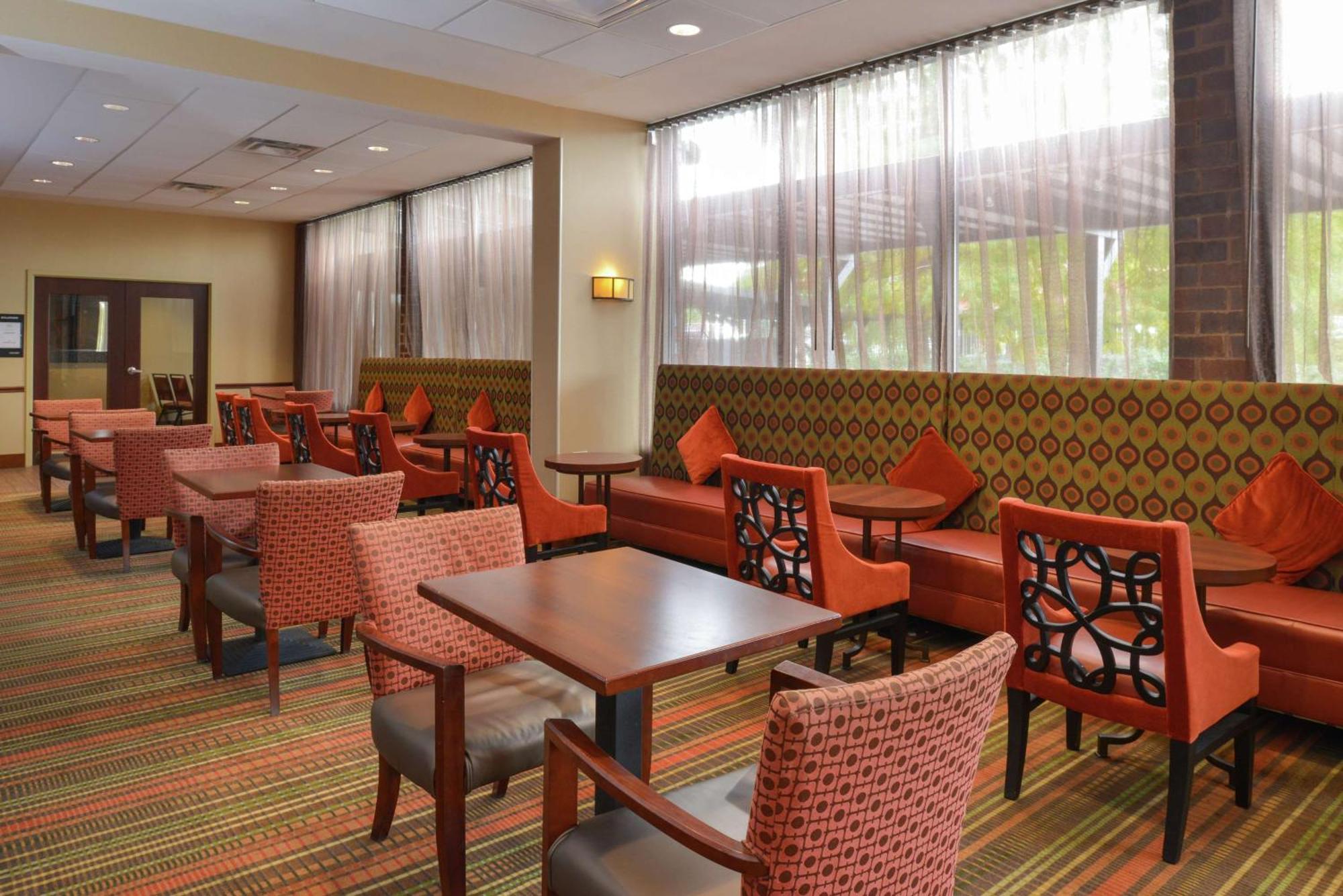Hampton Inn Frederick Dış mekan fotoğraf